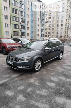 Універсал Volkswagen Passat Alltrack 2013 в Києві