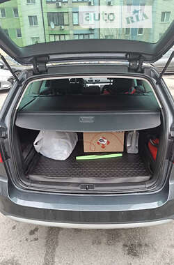 Универсал Volkswagen Passat Alltrack 2013 в Киеве