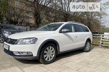 Универсал Volkswagen Passat Alltrack 2012 в Львове