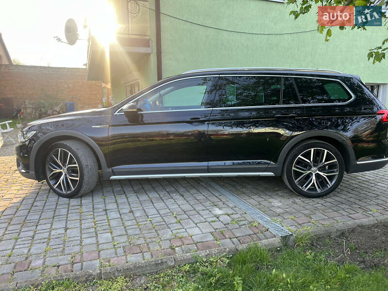 Универсал Volkswagen Passat Alltrack 2015 в Самборе