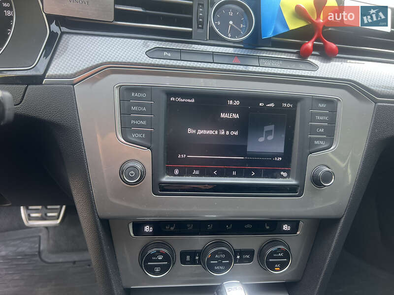 Универсал Volkswagen Passat Alltrack 2015 в Самборе