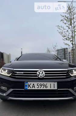 Универсал Volkswagen Passat Alltrack 2017 в Киеве