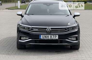 Универсал Volkswagen Passat Alltrack 2020 в Подольске