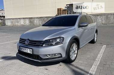 Универсал Volkswagen Passat Alltrack 2012 в Львове