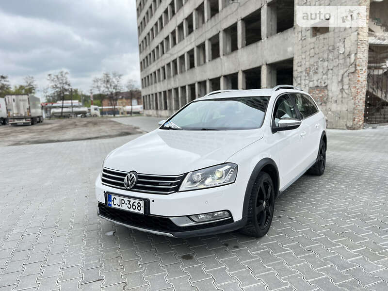Универсал Volkswagen Passat Alltrack 2013 в Тернополе