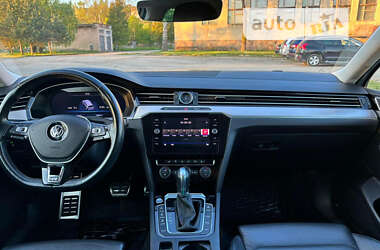Универсал Volkswagen Passat Alltrack 2017 в Теребовле