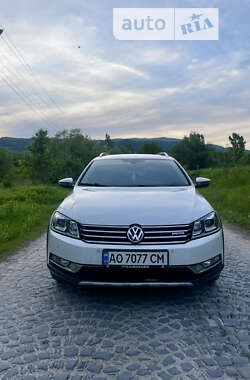 Универсал Volkswagen Passat Alltrack 2014 в Ужгороде