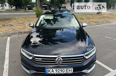 Универсал Volkswagen Passat Alltrack 2018 в Киеве