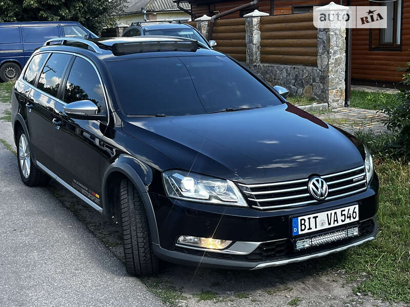 Универсал Volkswagen Passat Alltrack 2012 в Липовце