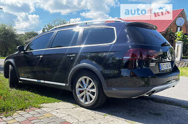 Универсал Volkswagen Passat Alltrack 2012 в 