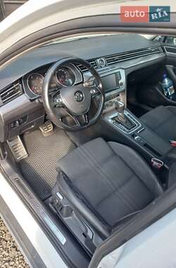 Универсал Volkswagen Passat Alltrack 2015 в 
