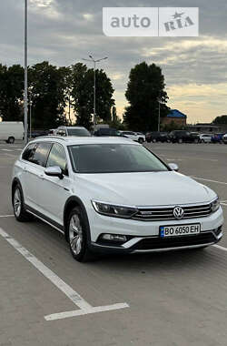 Универсал Volkswagen Passat Alltrack 2016 в Тернополе