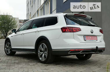 Универсал Volkswagen Passat Alltrack 2021 в Львове