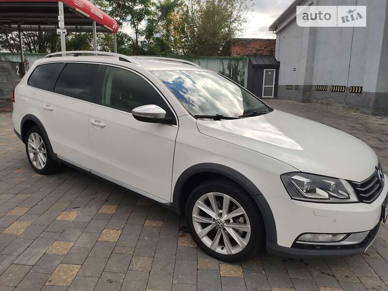 Универсал Volkswagen Passat Alltrack 2014 в Городке