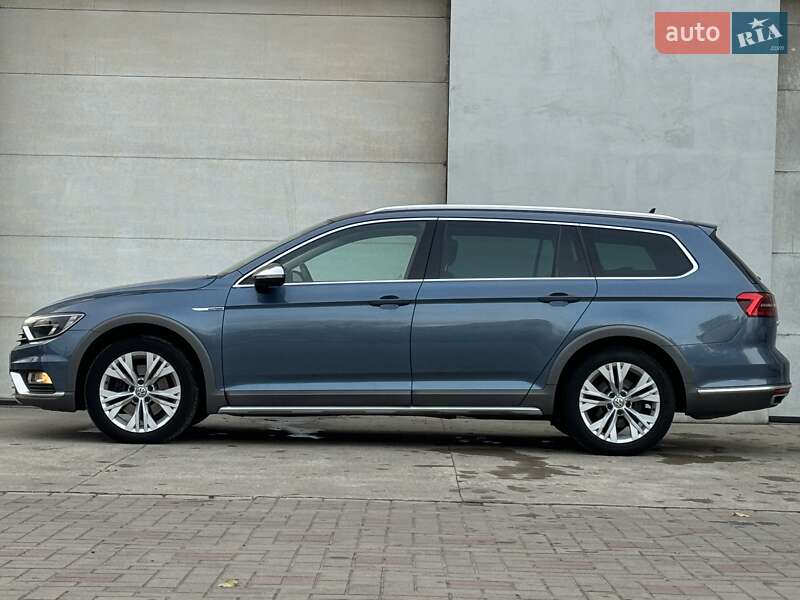 Универсал Volkswagen Passat Alltrack 2017 в Сарнах