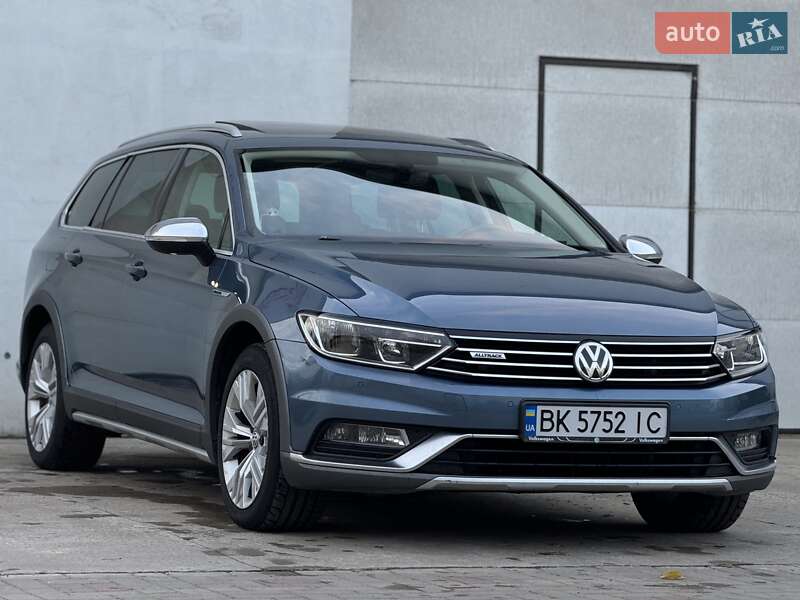 Универсал Volkswagen Passat Alltrack 2017 в Сарнах