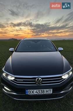 Універсал Volkswagen Passat Alltrack 2019 в 