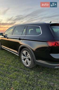 Універсал Volkswagen Passat Alltrack 2019 в 