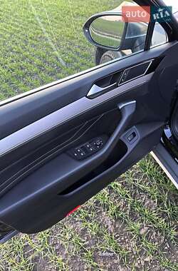Універсал Volkswagen Passat Alltrack 2019 в 