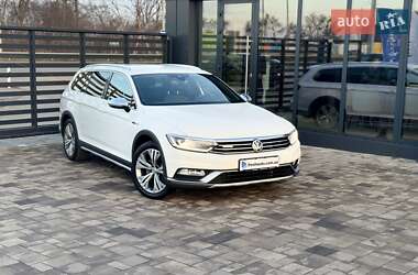 Универсал Volkswagen Passat Alltrack 2018 в Ровно