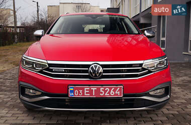 Универсал Volkswagen Passat Alltrack 2020 в Львове