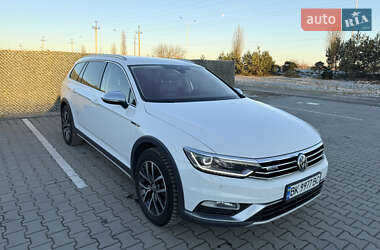 Універсал Volkswagen Passat Alltrack 2017 в Вараші