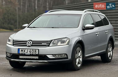 Універсал Volkswagen Passat Alltrack 2012 в Радивиліві