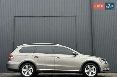 Универсал Volkswagen Passat Alltrack 2013 в Дубно