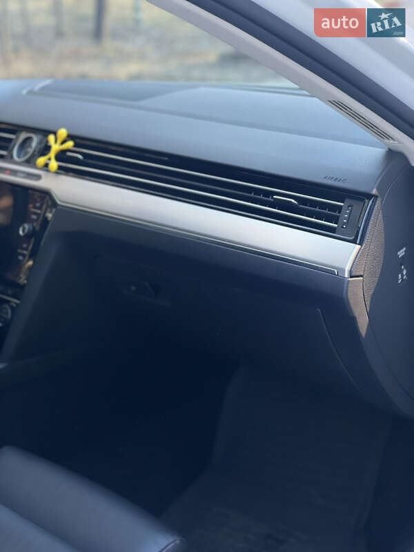 Універсал Volkswagen Passat Alltrack 2019 в Житомирі фото 25 Універсал Volkswagen Passat Alltrack 2019 в Житомирі