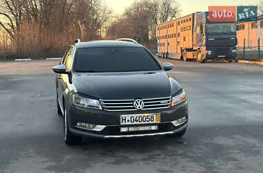 Універсал Volkswagen Passat Alltrack 2014 в Козятині