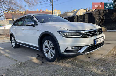 Универсал Volkswagen Passat Alltrack 2015 в Киеве