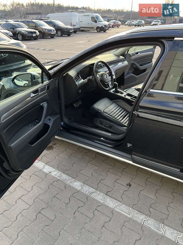 Універсал Volkswagen Passat Alltrack 2016 в Києві