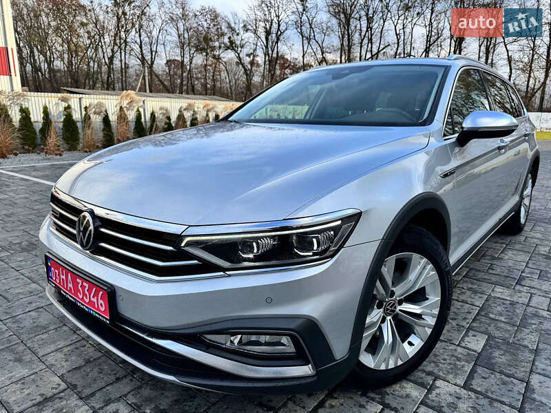 Универсал Volkswagen Passat Alltrack 2020 в Киеве