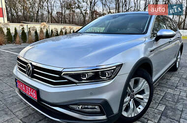 Универсал Volkswagen Passat Alltrack 2020 в Киеве