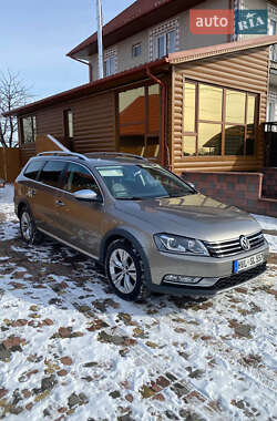 Универсал Volkswagen Passat Alltrack 2012 в Луцке