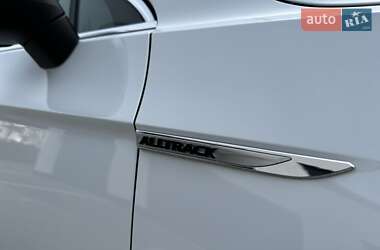 Универсал Volkswagen Passat Alltrack 2015 в 