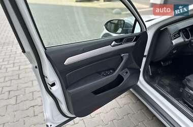 Универсал Volkswagen Passat Alltrack 2015 в 