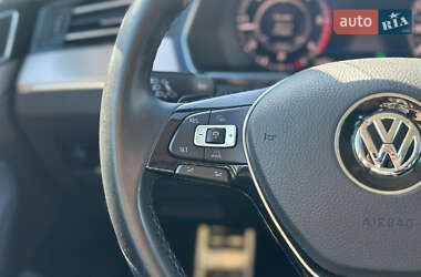 Универсал Volkswagen Passat Alltrack 2018 в 