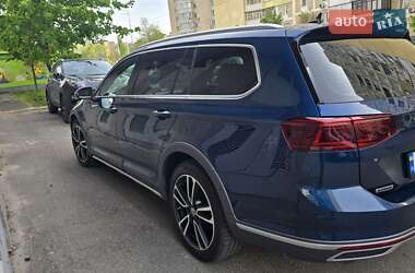 Універсал Volkswagen Passat Alltrack 2019 в 