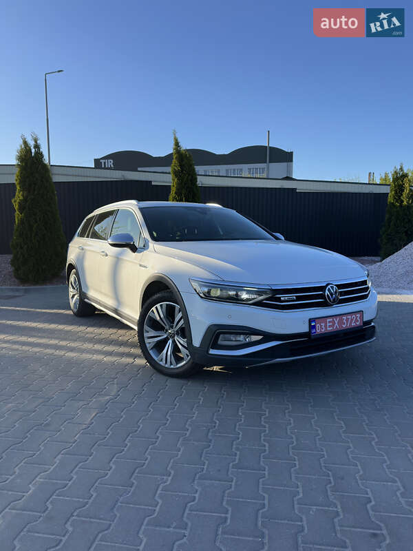 Универсал Volkswagen Passat Alltrack 2021 в Тернополе