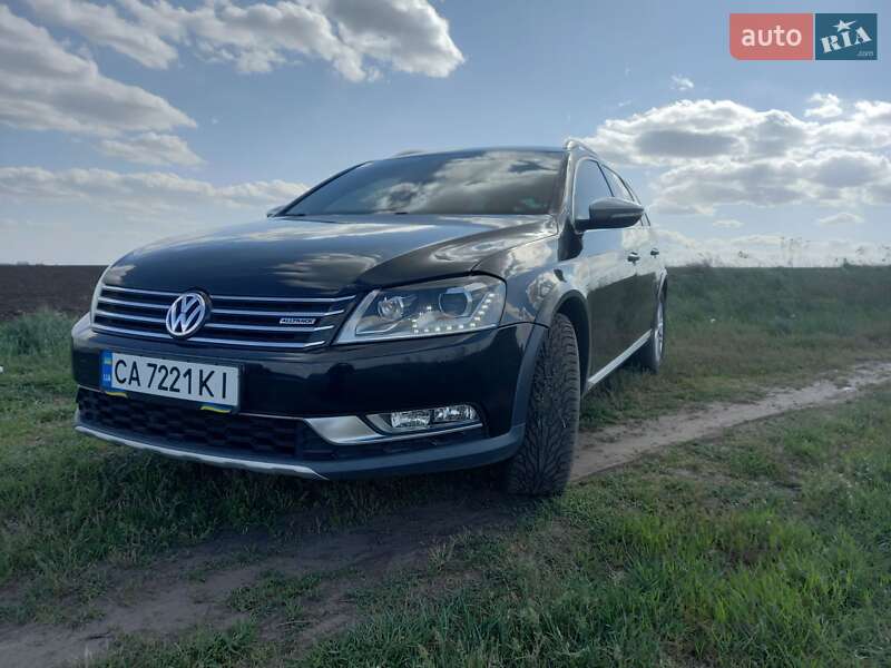 Универсал Volkswagen Passat Alltrack 2012 в Днепре