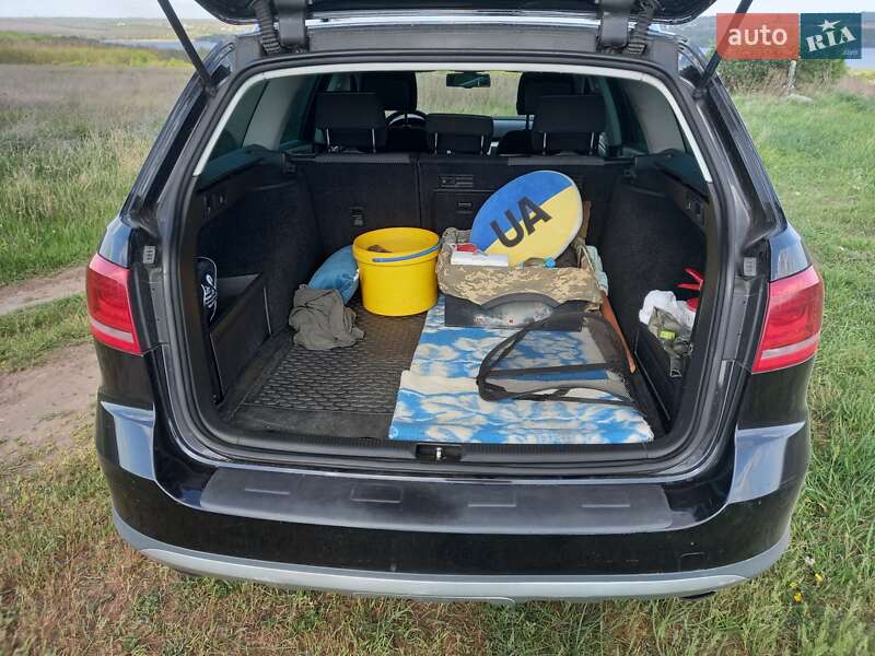 Универсал Volkswagen Passat Alltrack 2012 в Днепре