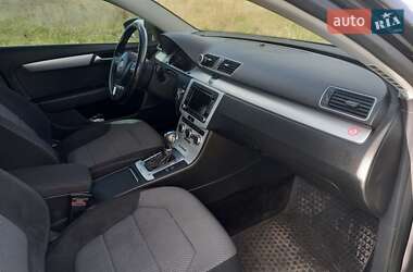 Універсал Volkswagen Passat Alltrack 2012 в 