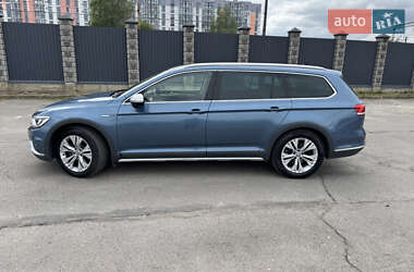 Универсал Volkswagen Passat Alltrack 2018 в Луцке