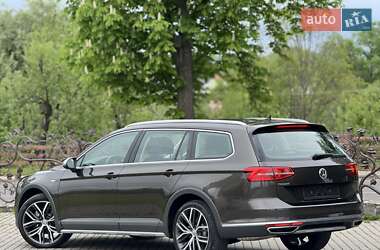 Універсал Volkswagen Passat Alltrack 2018 в 