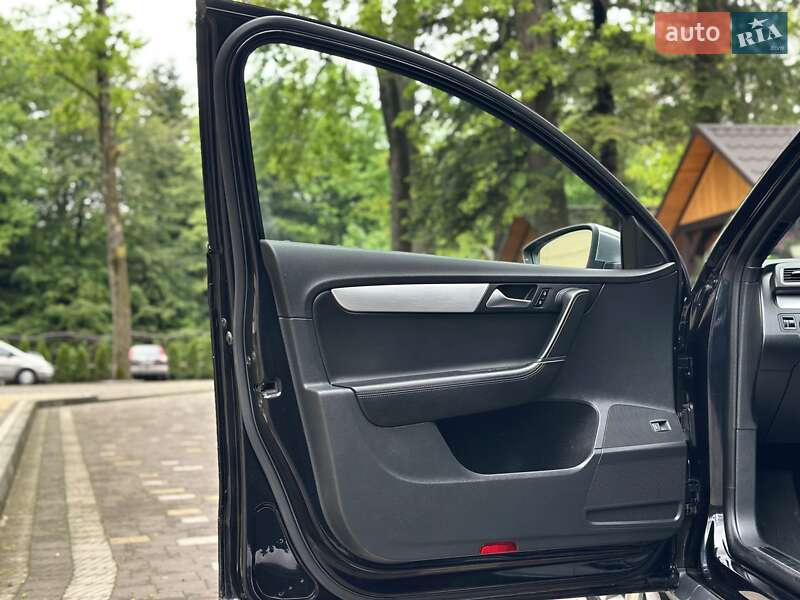 Універсал Volkswagen Passat Alltrack 2013 в Дрогобичі