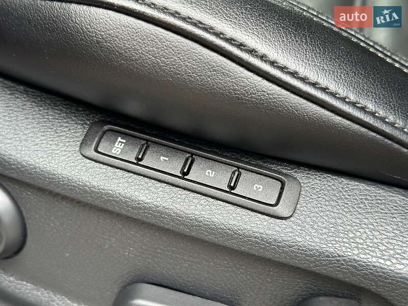 Універсал Volkswagen Passat Alltrack 2013 в Дрогобичі