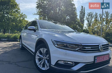Универсал Volkswagen Passat Alltrack 2018 в 