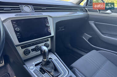 Универсал Volkswagen Passat Alltrack 2018 в 