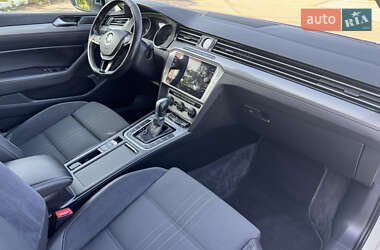 Универсал Volkswagen Passat Alltrack 2018 в 